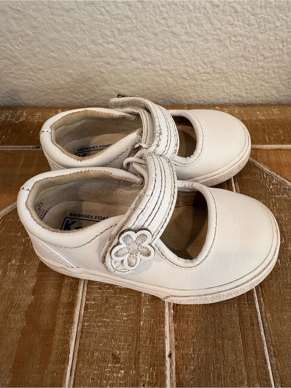 Keds White Girls' Mary Jane Shoes Strap Ella toddler 4.5 Wide